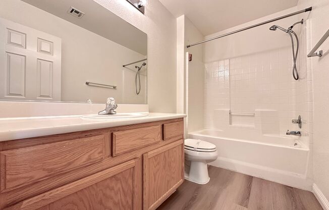 3 beds, 2.5 baths, $1,895