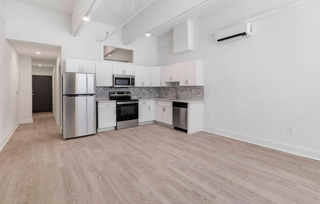 4717 Stenton
