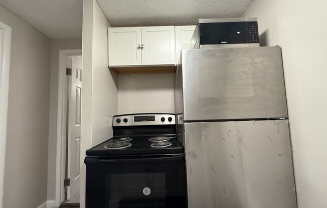 1 bed, 1 bath, 500 sqft, $925, Unit 106