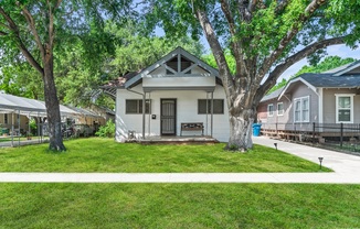 327 E WHITTIER ST