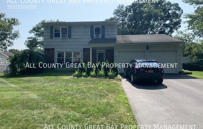4 Williamsburgh Ln