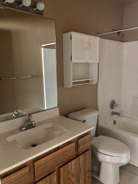 2 beds, 2 baths, 1,135 sqft, $1,550, Unit Unit A