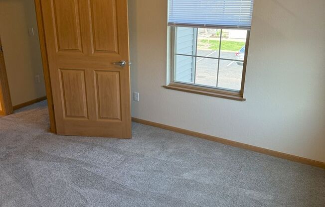 3 beds, 2 baths, 1,183 sqft, $1,163, Unit AC07B