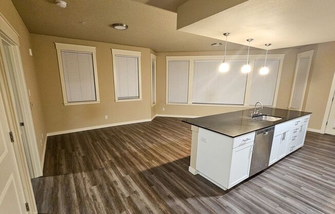 2 beds, 2 baths, 1,148 sqft, $2,450, Unit 201