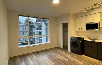 Studio, 1 bath, 289 sqft, $1,300