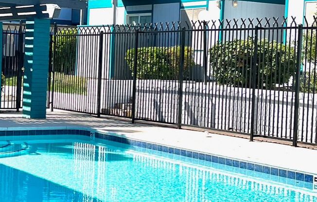 2 beds, 1 bath, 760 sqft, $1,299, Unit 256