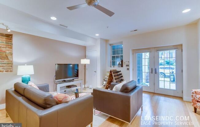 1207 Columbia Rd NW