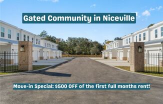 Stunning 3 Bedroom Townhome in a Gated Community in Niceville!