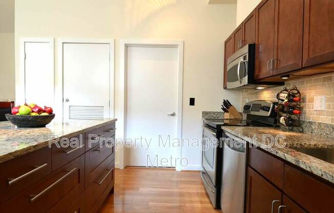 1414 BELMONT ST NW