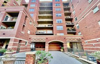 1 bedroom Condo with 1 bath in Denver