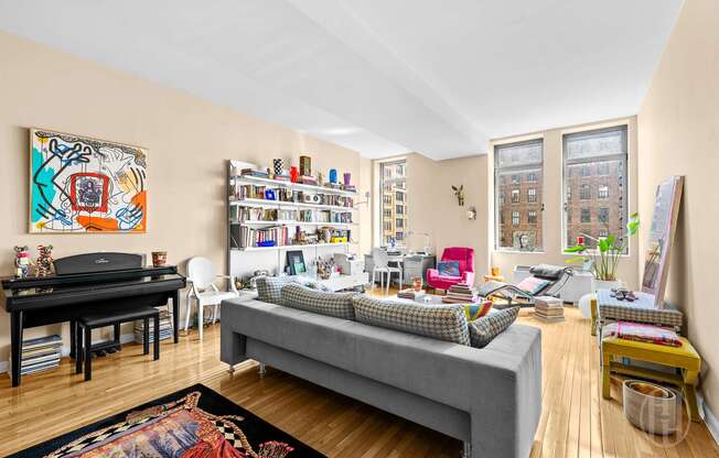 Studio, 1 bath, 990 sqft, $8,000, Unit 8K