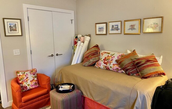 2 beds, 2 baths, 904 sqft, $3,195, Unit 202