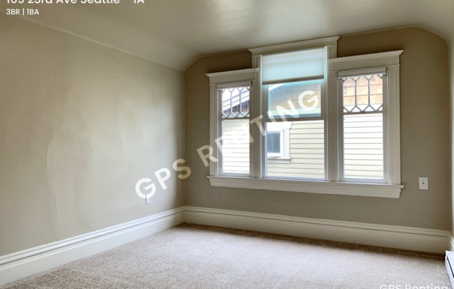 3 beds, 1 bath, $1,995, Unit 1A