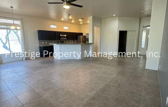 Gorgeous 55+ community home located in Heritage Highlands at Dove Mountain!!!
