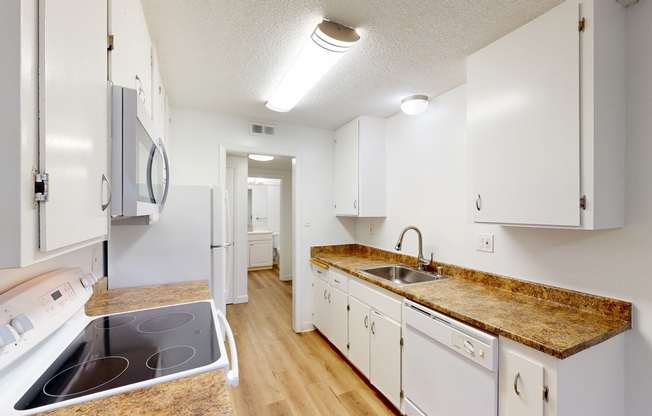 827 LAS GALLINAS AVE