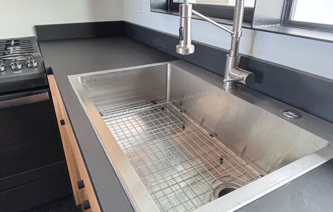 Mini Community 1 Bedroom Available NOW!
