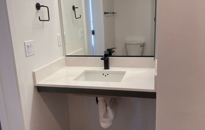 1 bed, 1 bath, 478 sqft, $2,495, Unit 604