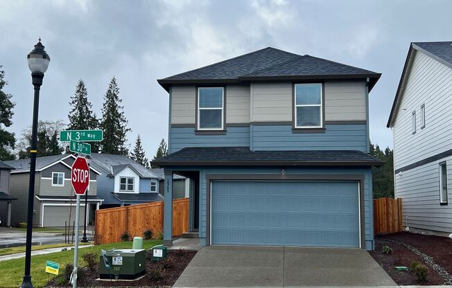 LIKE NEW 4 Bedroom Ridgefield Home on Corner Lot for Rent - 2945 N. 3rd Way