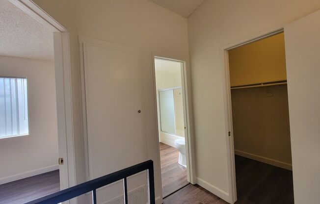 1 bed, 1 bath, $1,850, Unit # 4