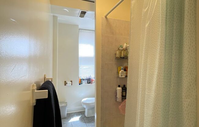 2 beds, 1 bath, 1,400 sqft, $1,495, Unit 4530-C21