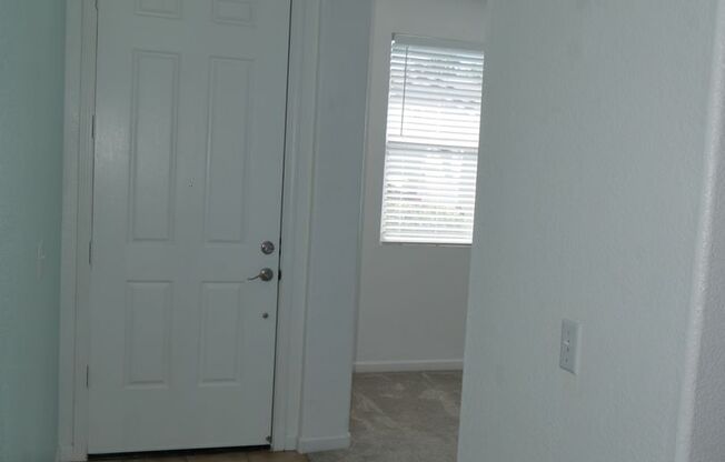 Bright Open 2 Bed 2 Bath 1,043 Sq Ft Antelope home