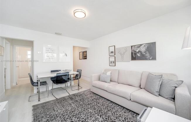 6208 SW 59 PL