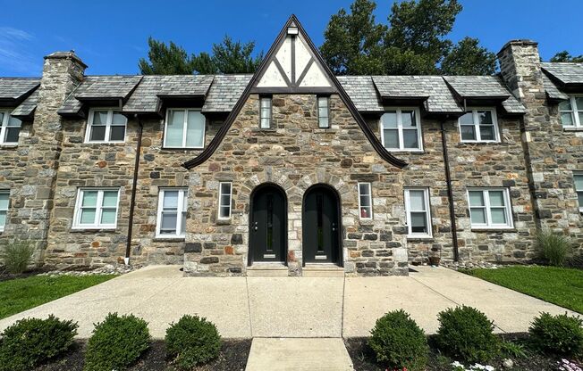 3 beds, 2 baths, 1,400 sqft, $1,750, Unit Unit 3-B