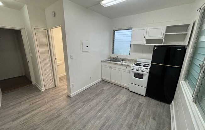 1 bed, 1 bath, 450 sqft, $1,685, Unit 1616 J