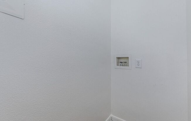 2 beds, 2.5 baths, 960 sqft, $1,236, Unit 2307