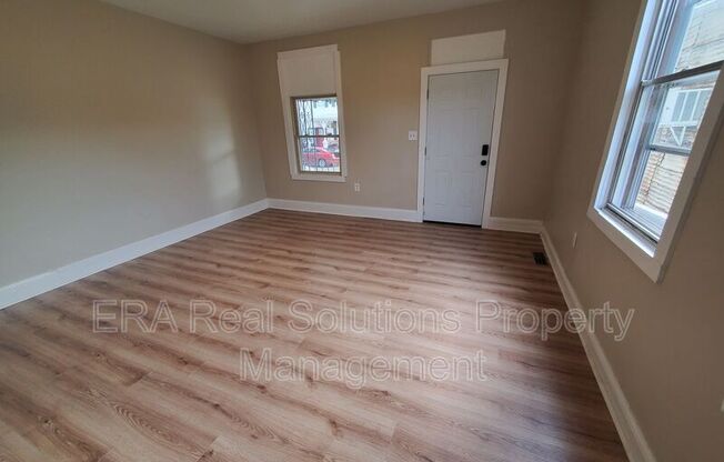 305 LOCUST ST