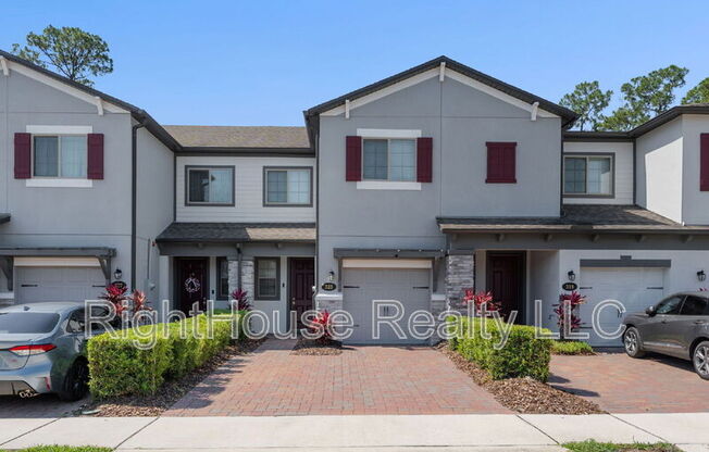323 RUSTIC LOOP
