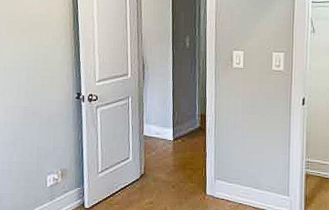 1 bed, 1 bath, 820 sqft, $1,950, Unit 4861P-G