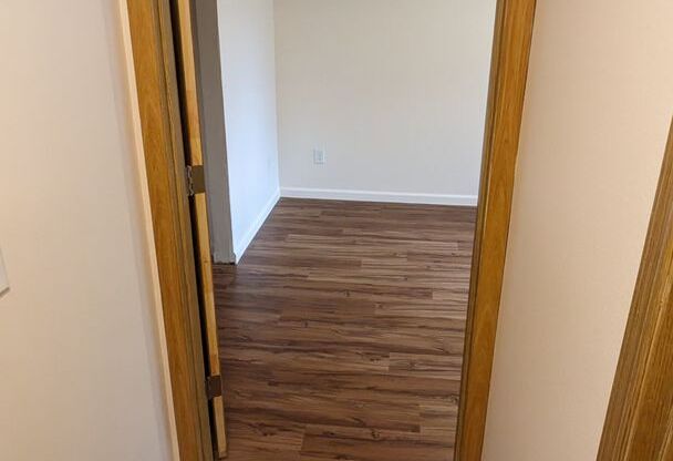 2 beds, 1 bath, 750 sqft, $1,195, Unit 20