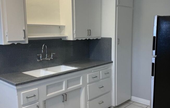 924-934 Termino Ave., Long Beach, CA