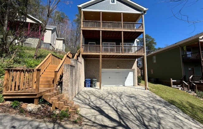 254 MOONSTONE RD