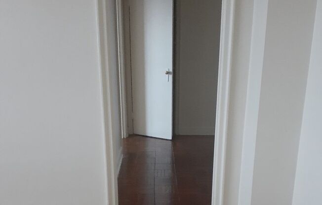 2 beds, 1 bath, 623 sqft, $1,000, Unit C51