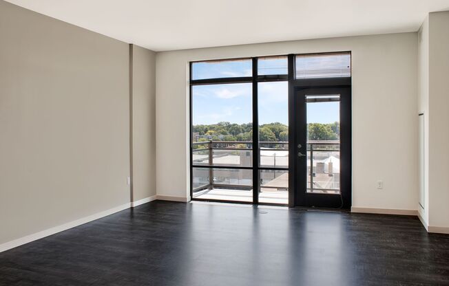 1 bed, 1 bath, 713 sqft, $1,985, Unit 1013