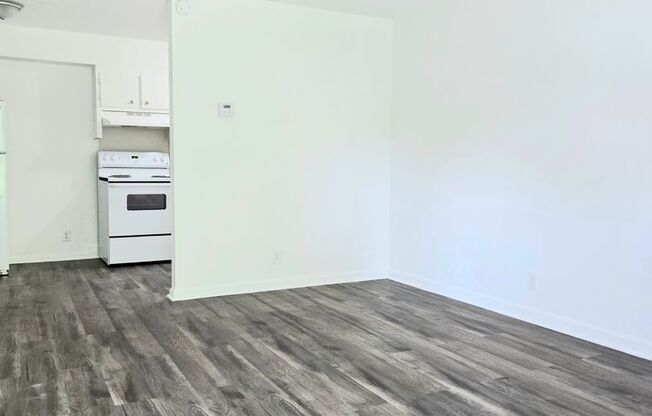 308 West Trinity Avenue