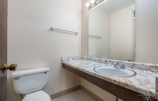 2 beds, 1.5 baths, 884 sqft, $1,275, Unit 101