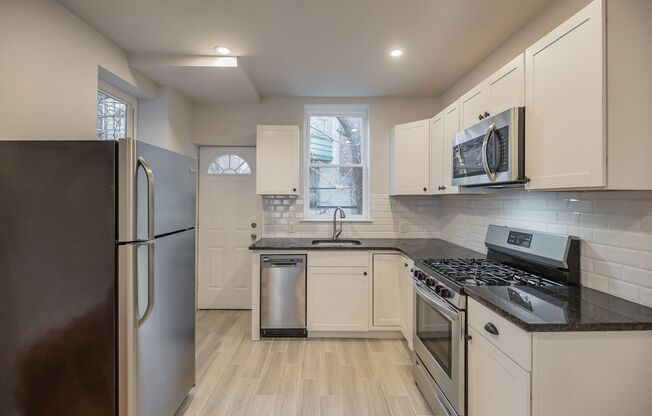 Bright and Open 2 Bedroom/1 Bath in West Philly, Pet Friendly!