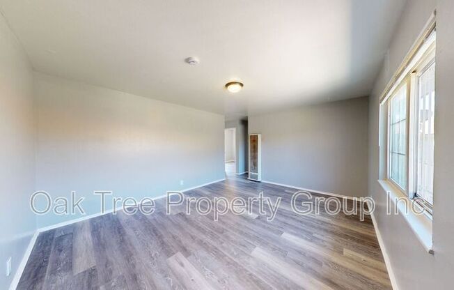 6506 FOOTHILL BLVD