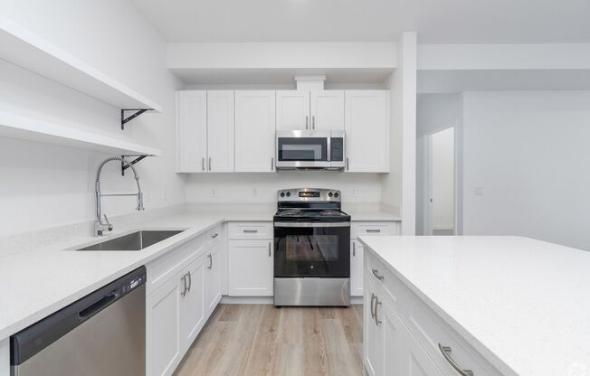 1 bed, 1 bath, 750 sqft, $1,550, Unit D104