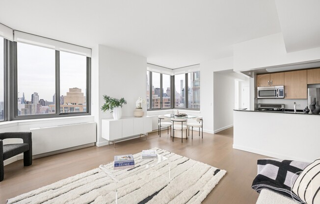 2 beds, 2 baths, $7,200, Unit 27J