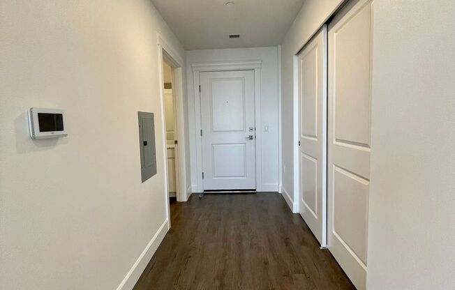Studio, 1 bath, 346 sqft, $1,650, Unit 410-205