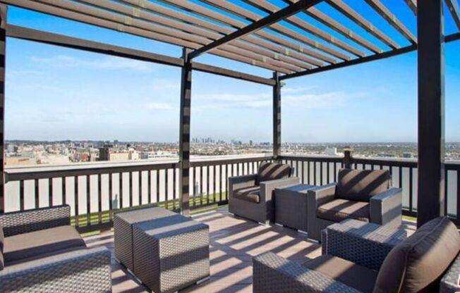 2 beds, 2 baths, 1,212 sqft, $5,750, Unit 616