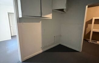 1 bed, 1 bath, $650, Unit UNIT B