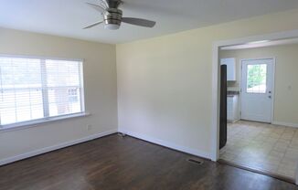 2 beds, 1 bath, $1,600