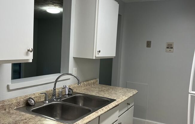 1 bed, 1 bath, 650 sqft, $825, Unit 1461-26