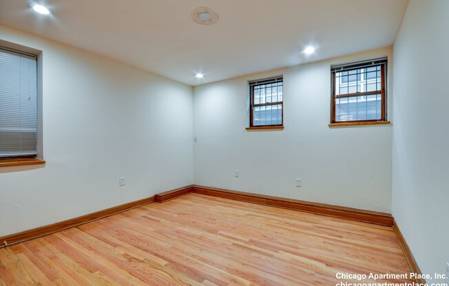 849 W Sheridan Rd 2