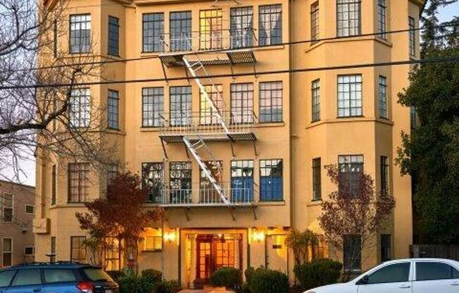 Historic Charm Meets Berkeley’s Gourmet Heart